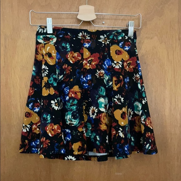 NWOT Fall Floral A-line Skirt - Picture 2 of 4